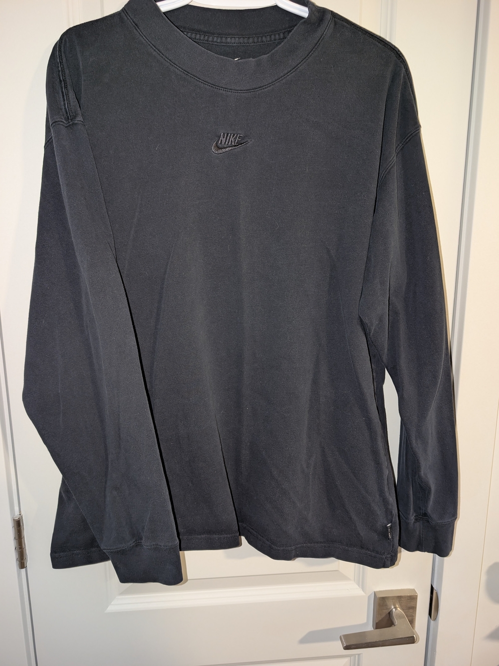 Nike Black Long-Sleeve Crew Shirt